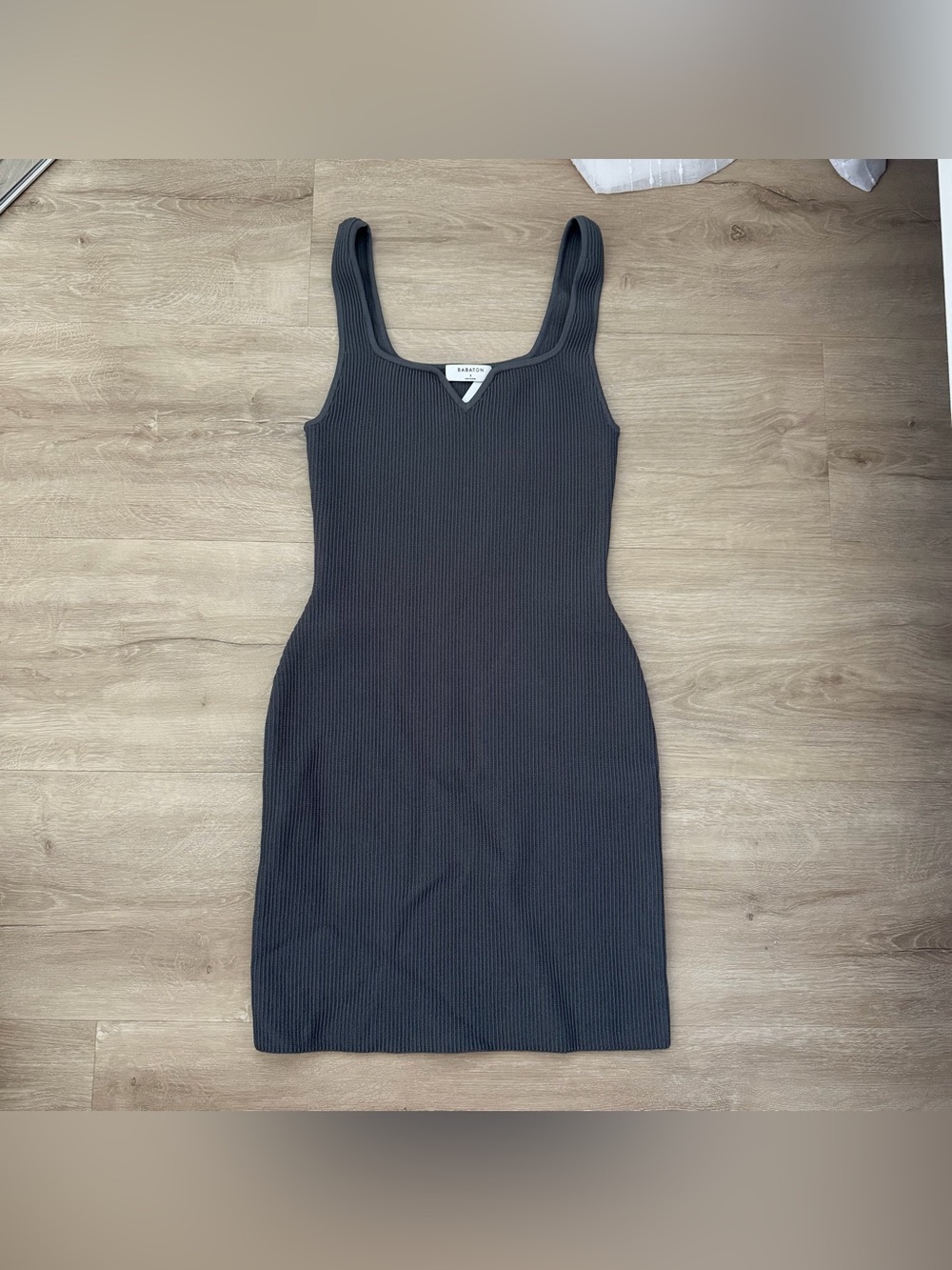 Aritzia Babaton SCULPT KNIT NOTCH DRESS in ionic grey